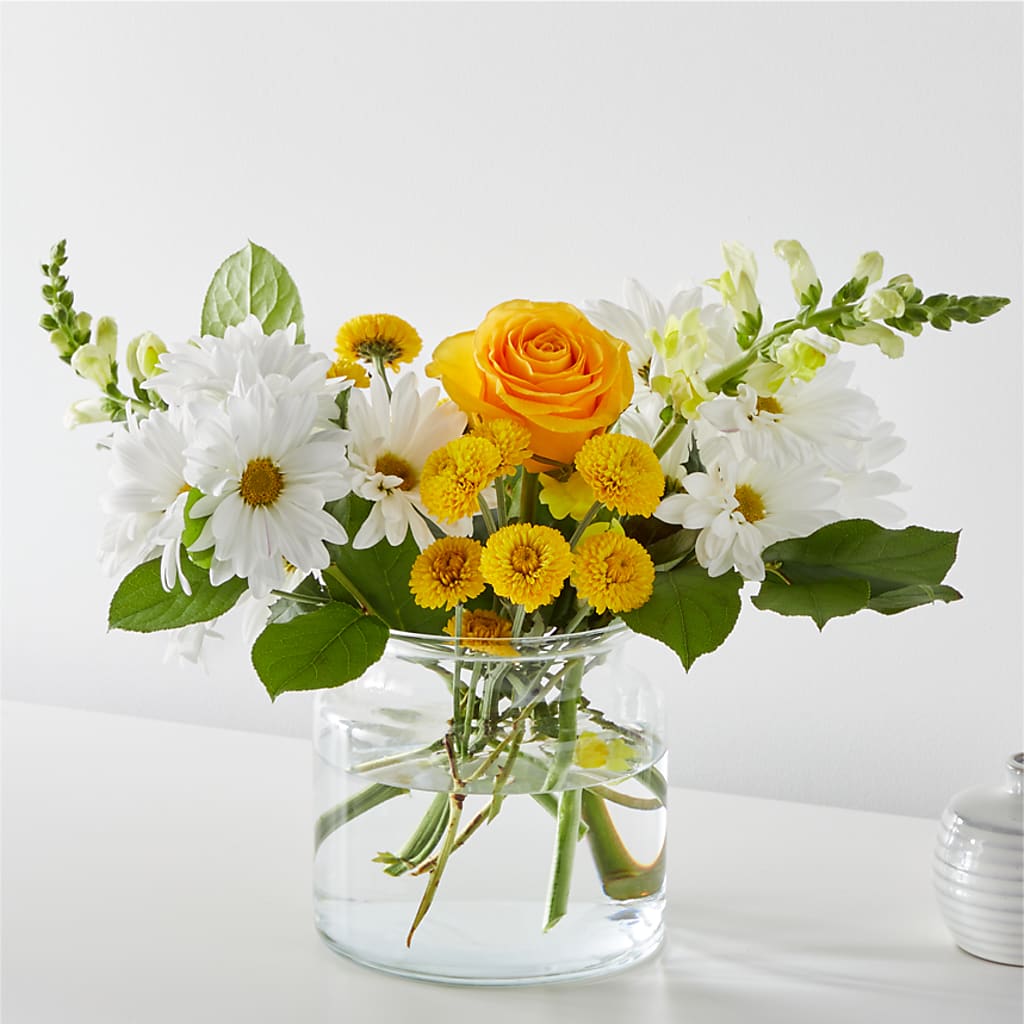Sun Salutation Bouquet –  Panda Flowers Canada Inc, Calgary AB