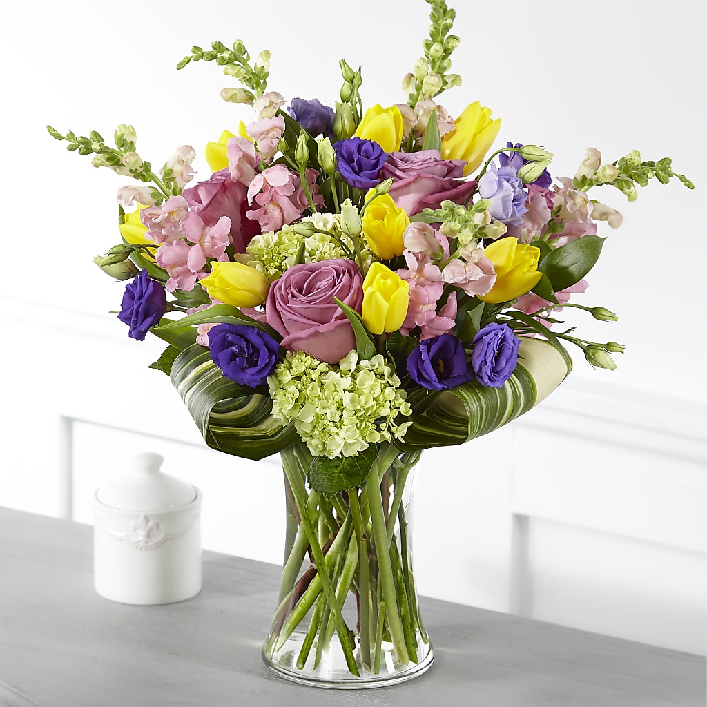 Wondrous Memories Bouquet –  Panda Flowers Canada Inc, Calgary AB