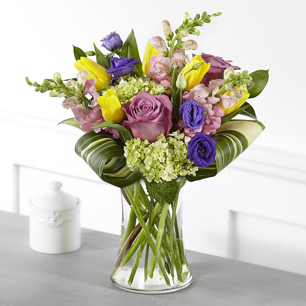 Wondrous Memories Bouquet –  Panda Flowers Canada Inc, Calgary AB