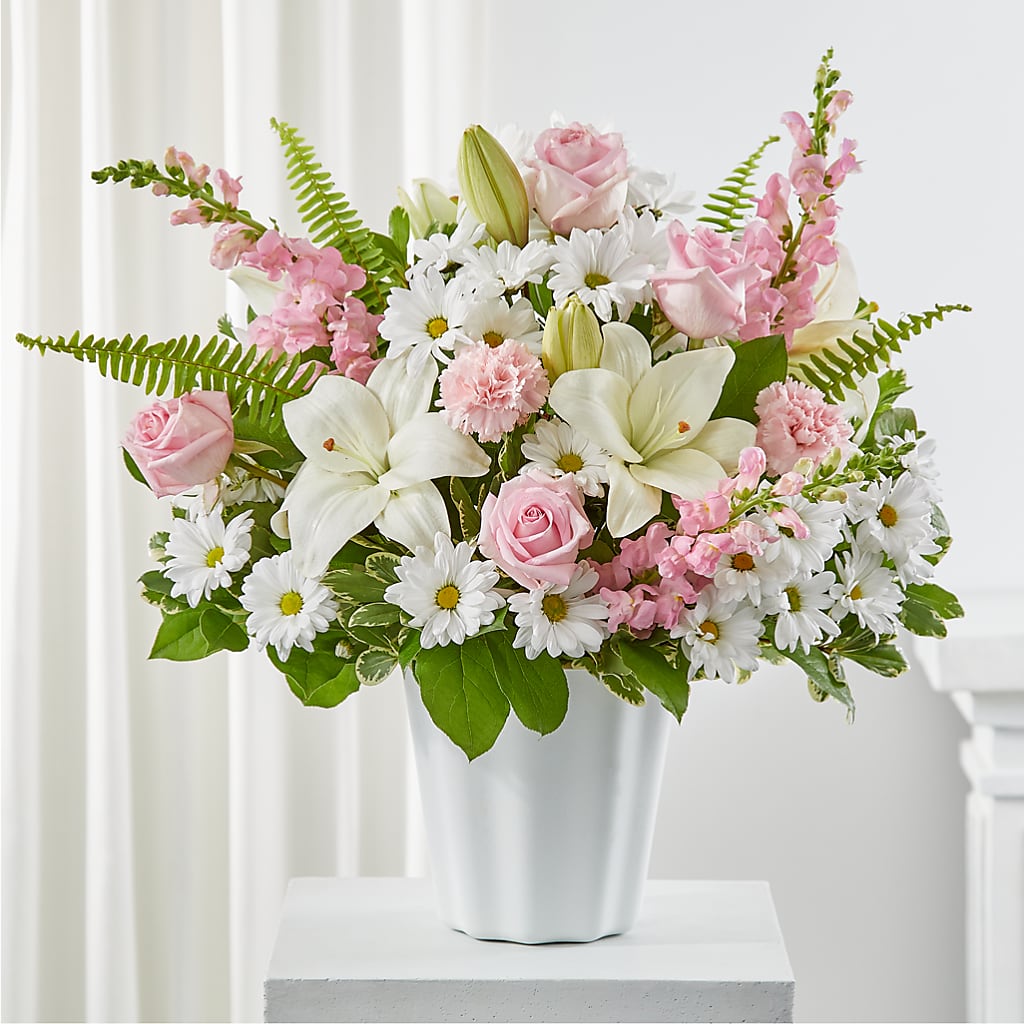 Soft Touch Tabletop Basket –  Panda Flowers Canada Inc, Calgary AB