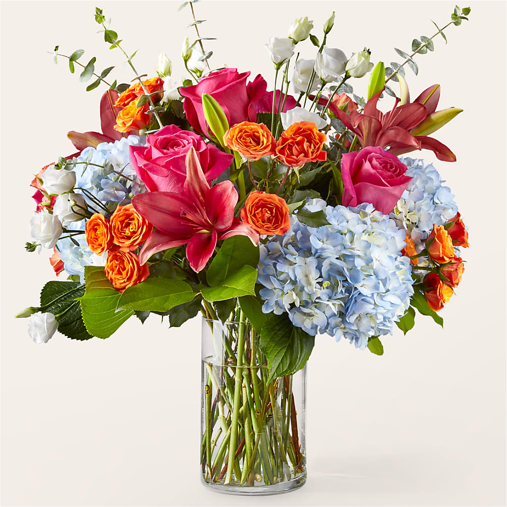 Awestruck Luxury Bouquet –  Panda Flowers Canada Inc, Calgary AB