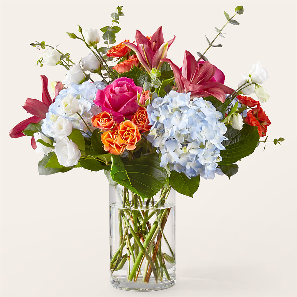 Awestruck Luxury Bouquet –  Panda Flowers Canada Inc, Calgary AB